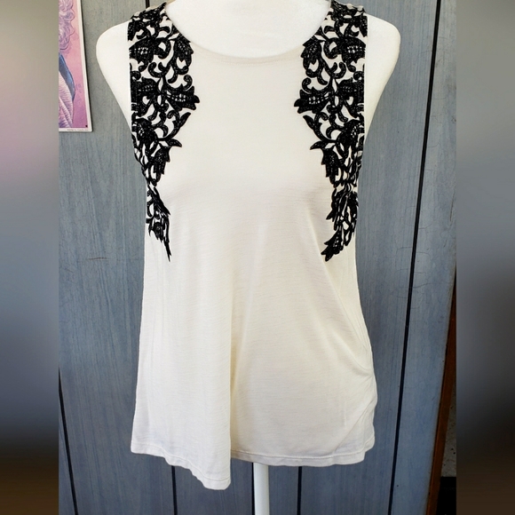 American Eagle Outfitters Tops - American Eagle Tank top Size XS